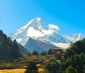 Short Manaslu Circuit Trek